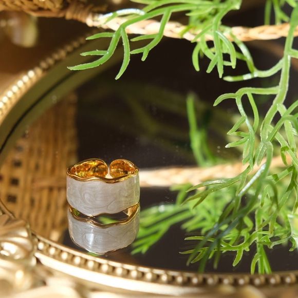 CLOSING SALE! 18K Gold Plated Adjustable Shimmery Ring - Picture 3 of 13